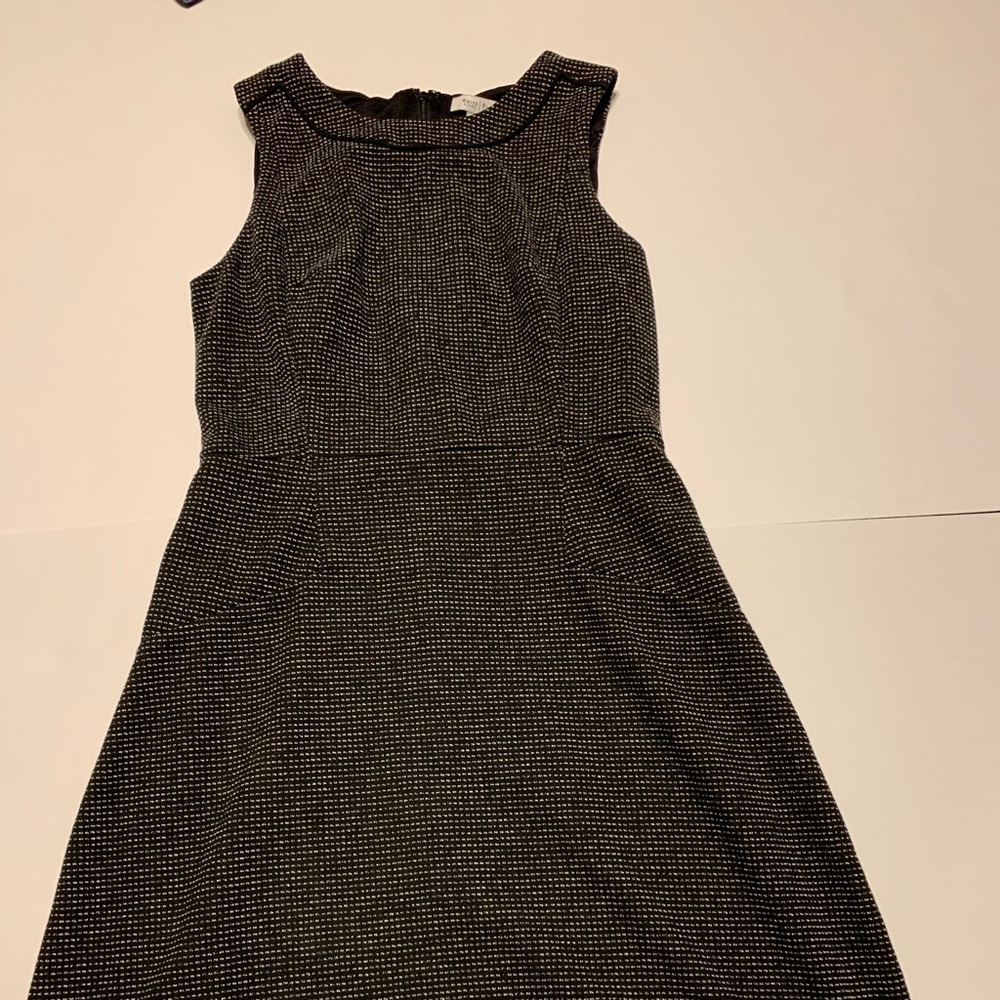 White and Black Market Sz sz10 sleeveless dress